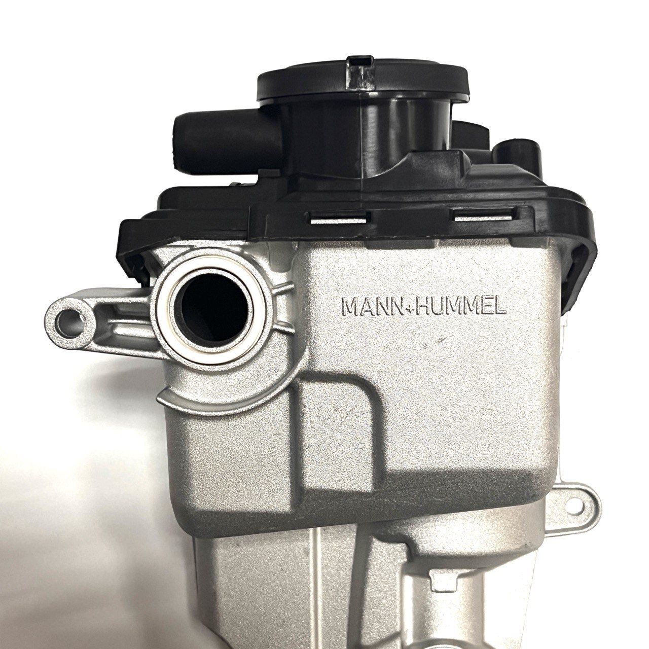 Корпус масляного фильтра Volvo Ford 31338685 — изображение 2